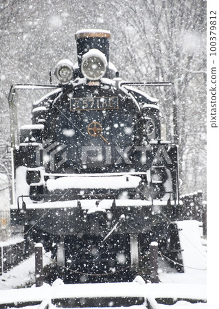 雪落在蒸汽機車上 雪落在蒸汽機車上 100379812