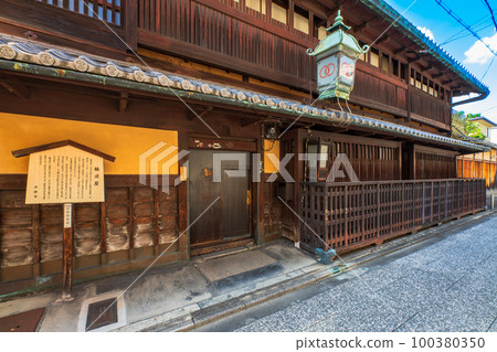 Kyoto Shimabara Yukaku Ruins Townscape 100380350