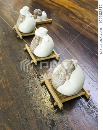 Renovation house Chinese architecture style 100382212