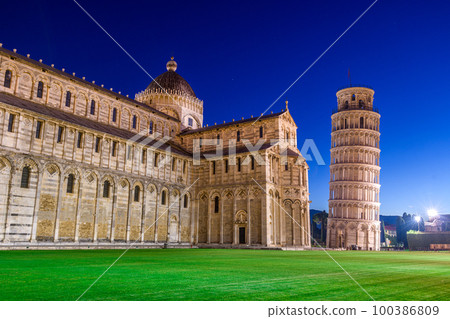 Leaning Tower of Pisa in Italy in the Square of Miracles 100386809