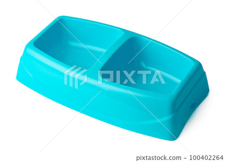 New plastic pet bowl isolated on white background 100402264
