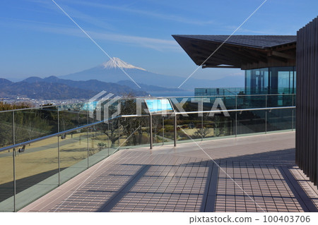 Nihondaira Yume Terrace Observation Corridor and Mt. Fuji Nihondaira Yume Terrace Observation Corridor and Mt. Fuji 100403706