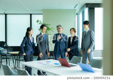 Business scene 100404252