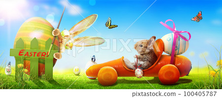 Funny Easter bunny. Happy Easter holiday concept. 100405787