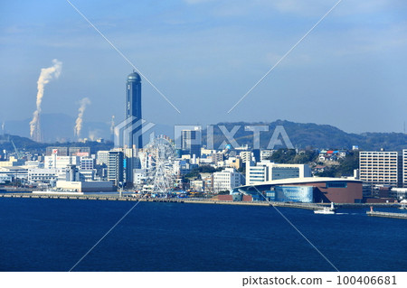 [山口縣]晴朗的下關市區 100406681