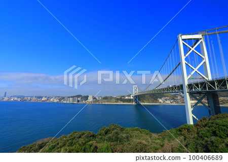 晴天時的關門大橋（關門海峽） 100406689