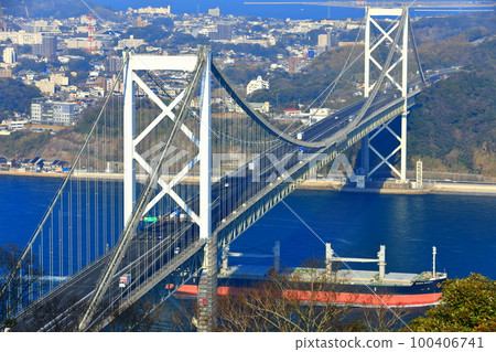 晴天時的關門大橋（關門海峽） 100406741