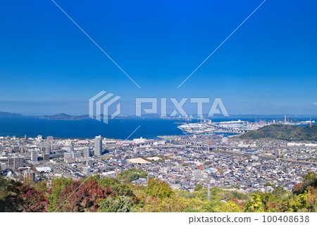 [瀨戶大橋（來自青山山頂展望台）]（高分辨率版本）香川A彩郡宇多津町青山頂峰 100408638