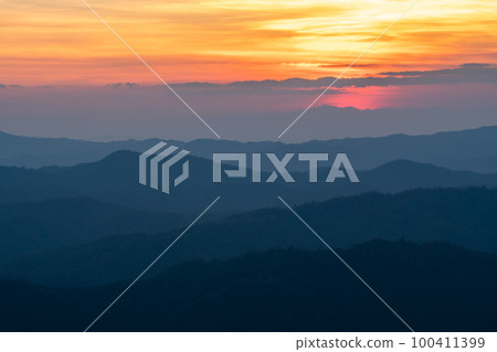colorful dramatic sky with cloud at sunset. colorful dramatic sky with cloud at sunset. 100411399