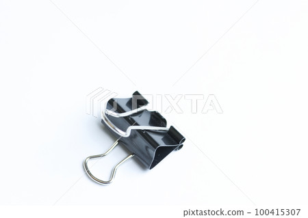 Elliot folder 100415307