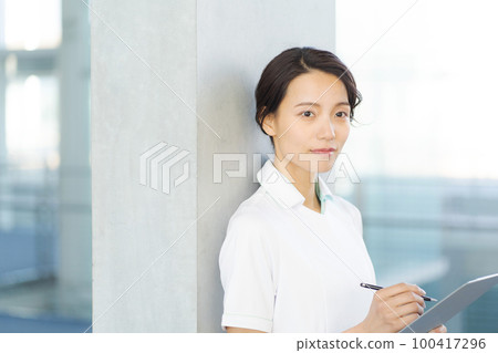 護士女人肖像 護士女人肖像 100417296
