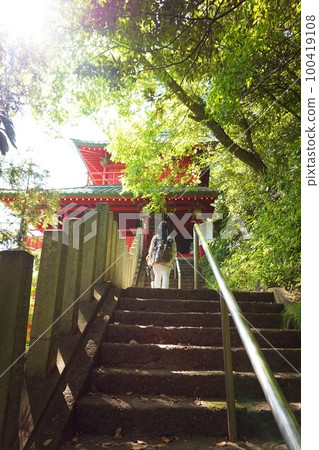 Isoyama Benzaiten main hall vermilion-lacquered stone steps suspended cliff structure Isoyama Benzaiten main hall vermilion-lacquered stone steps suspended cliff structure 100419108