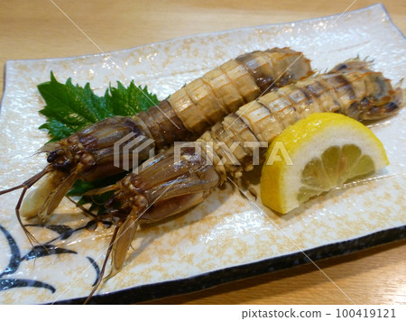 滿滿的甜味和鮮味！春天時令的鹽煮魚子蝦蛄圖片 100419121