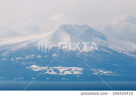 Muroran City, Hokkaido, Mt. Komagatake in Hokkaido seen from Cape Chikyu Observatory [March] 100420418