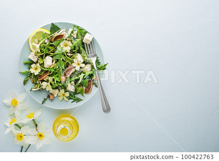 Spring salad 100422763