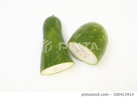 切好的冬瓜的橫截面圖 100423914