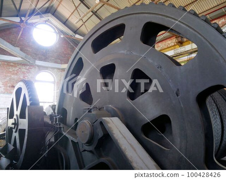 萬田坑（熊本縣荒尾市三池煤礦）的大型齒輪 100428426