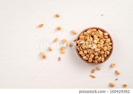 Peanuts snacks spicy spicy peanuts snack 麻ーピー 100429362