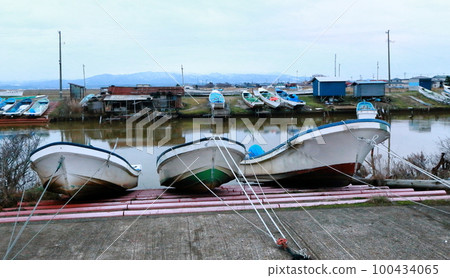 Hachirogata Shiokuchi Drainage 休漁期 Hachirogata Shiokuchi Drainage 休漁期 100434065