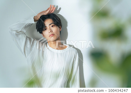 男性肖像，無性別化妝，男士化妝品，護膚品 100434247