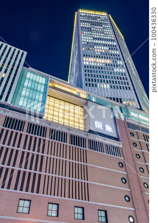 [Urban scenery of Osaka] City night view around Umeda (Kita) 100436330