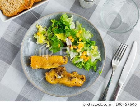 Roast chicken and mixed vegetable salad with canned corns Roast chicken and mixed vegetable salad with canned corns 100457600