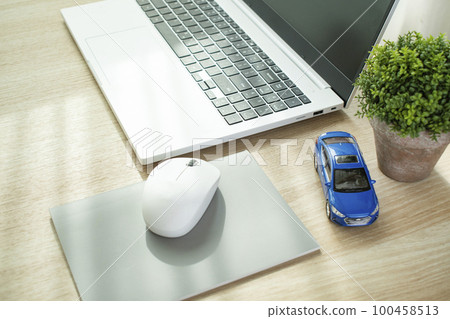 Car-related work business 100458513