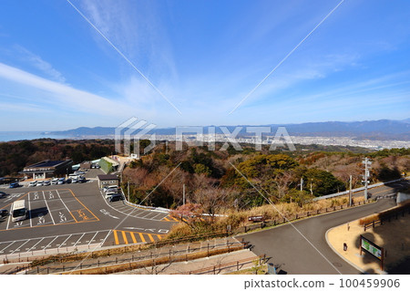 Shizuoka Station, Utsunoya Pass, Southern Alps viewed from Nihondaira Yume Terrace 100459906
