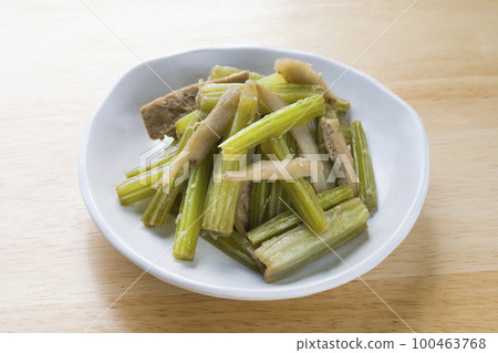 炒嫩牛蒡根 100463768