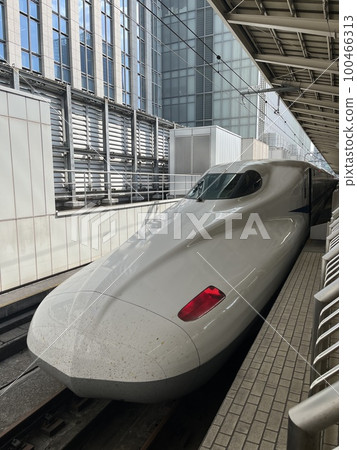 Let's travel by Shinkansen during summer vacation Let's travel by Shinkansen during summer vacation 100466313