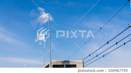 空調防烏鴉對策 屋頂室外機和風車 空調防烏鴉對策 屋頂室外機和風車 100467795