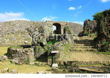 世界遺產Nakagusuku城堡廢墟 100469711
