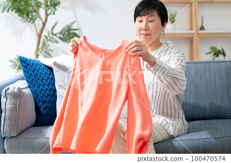 高級婦女回收消除 100470574