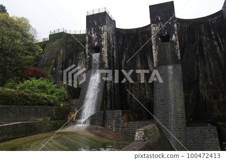 Banbu pond dam 100472413