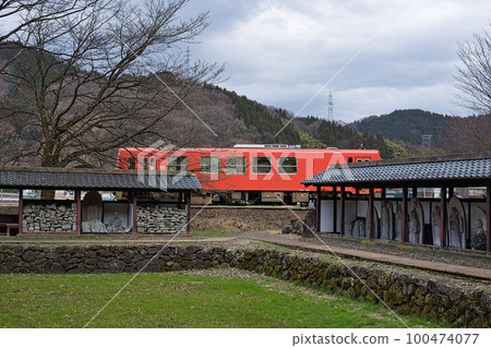 Ichijodani Asakura Clan Ruins-Nishiyama Koshoji Temple Stone Buddhas 100474077