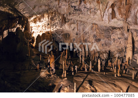 Stalactite and stalagmite Stalactite and stalagmite 100477085
