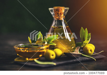 Olive oil in vintage bottle Olive oil in vintage bottle 100477089