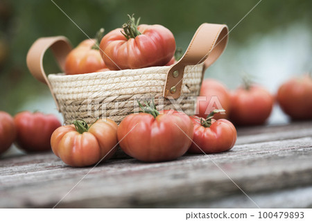 Organic food, Free red vegetables of tomato 100479893
