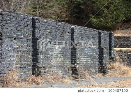 磚砌防火牆遺跡（栃木縣日光市足尾町愛宕下） 100487100