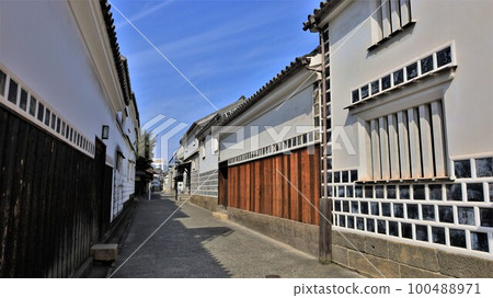 Kurashiki Bikan Historical Quarter/Back Alley Scenery (Kurashiki City, Okayama Prefecture) 100488971