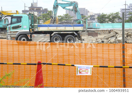 Construction site/no-entry guidance 100493951