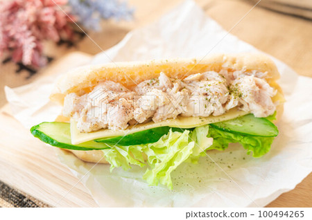 Cascoot Salad Chicken Sandwich Cascoot Salad Chicken Sandwich 100494265