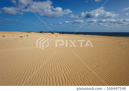 Sand dunes in the Parque Natural de Corralejo on the island of Fuerteventura Sand dunes in the Parque Natural de Corralejo on the island of Fuerteventura 100497596