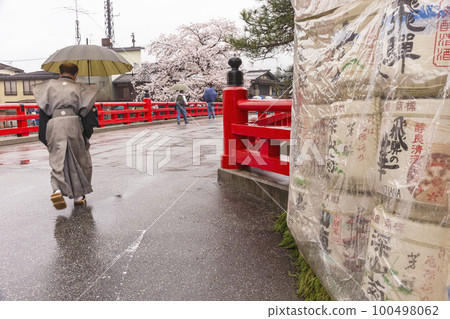 220414 rainy alpine festival z187 100498062