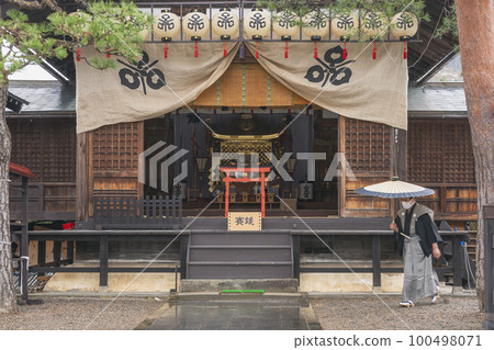 220414 多雨的高山節 z030 100498071