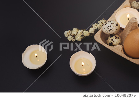 Candle in eggshell 100498079