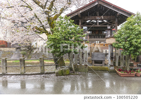220415 rainy alpine festival z236 220415 rainy alpine festival z236 100505220