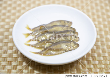 Glass Glass 100513571