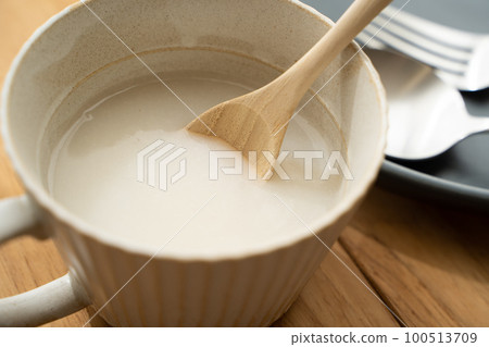 Brown rice cream image Brown rice cream image 100513709