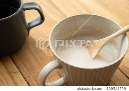 Brown rice cream image Brown rice cream image 100513739